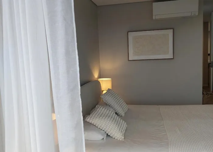 Infinito Azul - Moderno Elegante Com Piscina Funchal (Madeira)