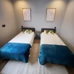 Infinito Azul - Moderno Elegante Com Piscina *