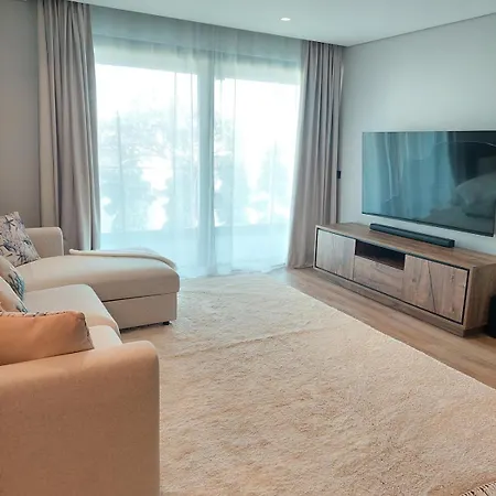 Infinito Azul - Moderno Elegante Com Piscina Funchal (Madeira)