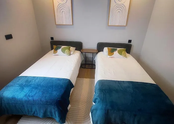 Infinito Azul - Moderno Elegante Com Piscina *