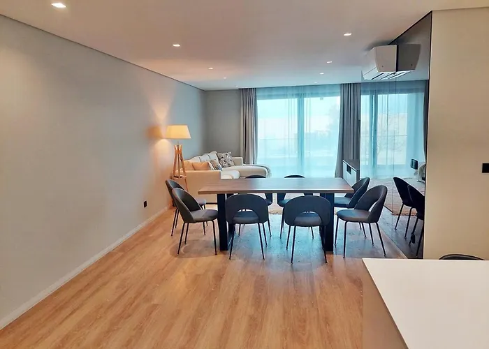 Infinito Azul - Moderno Elegante Com Piscina *